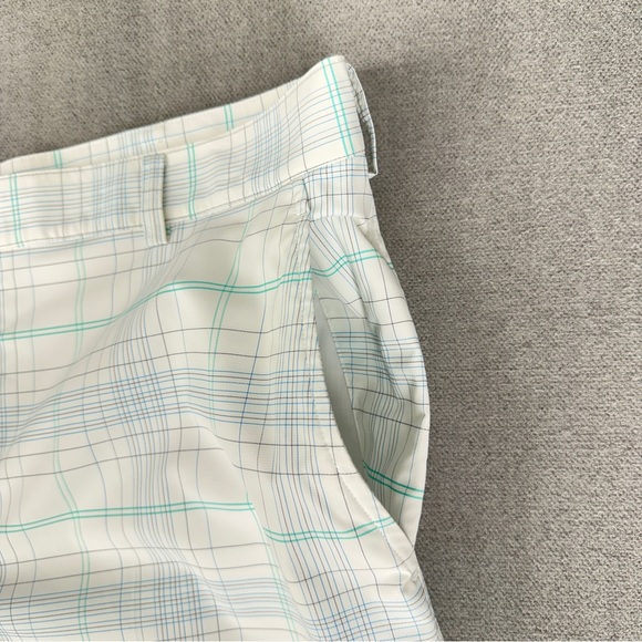 Nike Golf Shorts Mens 40 White Bermuda Plaid Stretch Performance Long 11” Inseam - Picture 6 of 13